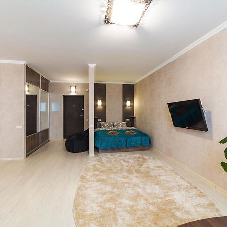 Studio Apartment On Bazhana Киев Экстерьер фото